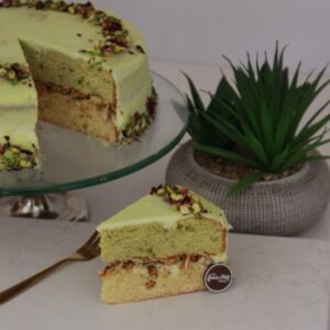 Pistachio Praline Cake 23cm